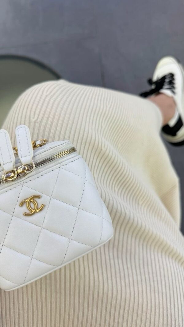 Chanel Mini bag - Image 3